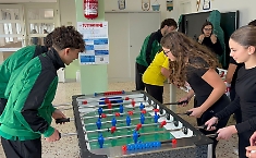 De Amicis‑Garibaldi, la scuola che cresce e previene: i ragazzi protagonisti contro le devianze