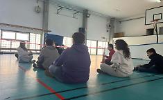 Sitting volley all'Iis Lincoln: la sfida di "Differenze 2.0" che trasforma lo sport in empatia e lavoro di squadra