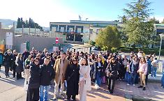 Farmaco salvavita a bimba affetta da diabete dopo mesi dalla richiesta: sit-in davanti alla scuola Santa Lucia