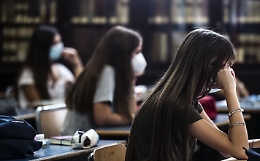 Covid, Cartabellotta: &laquo;Evoluzione varianti &egrave; un rebus. In autunno mascherine e vaccini&raquo;