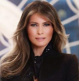 Elezioni Usa, Melania Trump su Twitter chiede conta dei voti legali