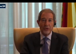 Covid, la promessa di Musumeci: &laquo;Tutti i siciliani vaccinati entro l'estate&raquo;