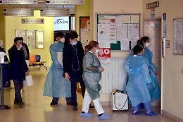 Coronavirus: aumentano i contagi in Lombardia, tre paesi isolati per il rischio di diffusione