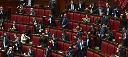 Deputato della Lega alla Camera con la febbre: è polemica