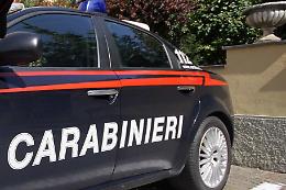 Catania, mauriziano rompe tutto in casa davanti ai figli per gelosia: arrestato