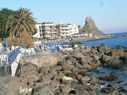 Aci Castello, Salvini scrive al sindaco:  apertura sul Lido dei Ciclopi al Comune