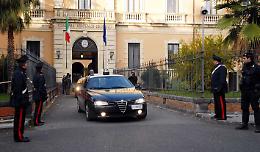 «Ad Acireale Cosa Nostra comanda», cancellata la scritta  e non solo...