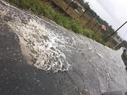 Via della Regione: la sfortuna di trovarsi al confine tra i comuni di Pedara e Nicolosi