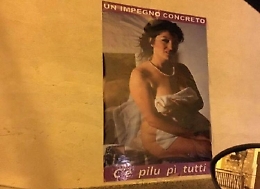 Manifesti osé, gruppo social ostile, auto danneggiata: a Castel di Judica caccia alla bella "strega" del paese