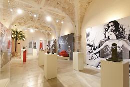 Aperta «L'impossibile è Noto», la mostra con De Chirico, Mirò, Dalì e Picasso