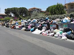 Catania, San Giovanni Galermo: la situazione rifiuti ormai è  fuori controllo