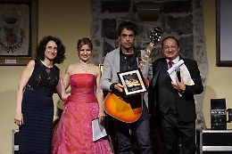 Abate, il  "cantattore" catanese che piace a Fiorello e che spopola su Youtube