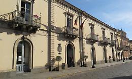 Piedimonte Etneo, assenteismo al Comune
Ecco chi sono i 49 impiegati indagati