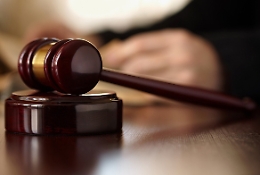 Morta per Aids trasmesso dal compagno, annullato processo per l'uomo