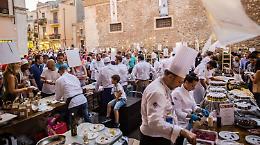 Grazie a  "Cibo nostrum" Taormina battezza il Tiramisù portatile