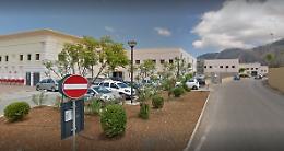 Carini, si toglie la vita impiccandosi vicino a centro commerciale