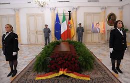 Palermo, l'addio a Sebastiano Tusa: celebrati funerali dell'ex assessore