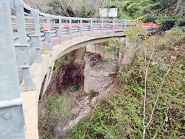 Strade inagibili a Taormina: «Rischiamo di dovere risarcire i danni ai turisti»