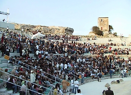 Siracusa, la stagione 2019 dell'Inda dedicata a "Donne e guerra"