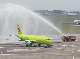 All'aeroporto di  Catania il "battesimo" del primo volo diretto da e per Mosca