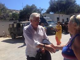 Richard Gere in visita a Lampedusa