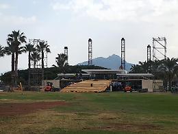 Visita Papa a Palermo, palco in fase di montaggio al Foro Italico