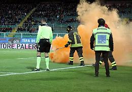 Lancio petardi Per il Palermo partita con Atalanta a porte chiuse