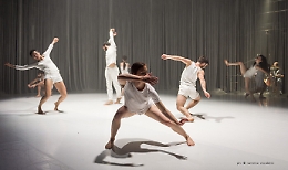 "I'm beautiful", i transiti del corpo di Roberto Zappalà