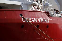 Sbarchi a Messina e Pozzallo, il Vaticano: «Apriamo le chiese ai rifugiati»