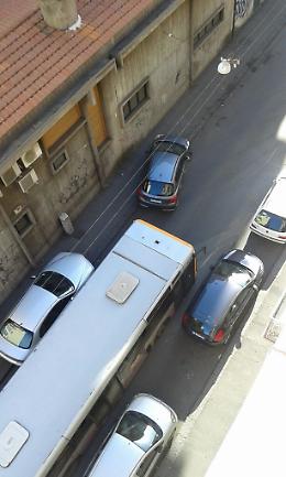 A Catania si parcheggia così