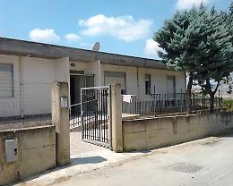 Aggrediscono in Sprar per vitto: due arresti nel Catanese