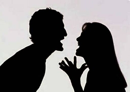 La Cassazione decide: «La gelosia morbosa è reato»