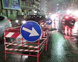 Voragine si apre a Palermo, chiuso tratto di strada in via Armando Diaz