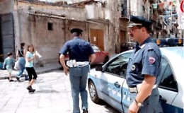 Palermo, rapina pasticciere ma vittima lo insegue e lo picchia