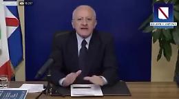 De Luca: «Chiudo tutto per Halloween, una stupida americanata»