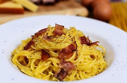 Il 6 di aprile &egrave; "Carbonara Day"; e adesso c'&egrave; anche il gelato