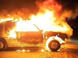 Quattro auto incendiate nelle notte nel Palermitano