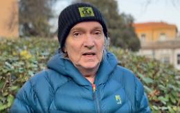 Red Canzian, primo video social dall'ospedale: «Ho avuto una cosa molta brutta»