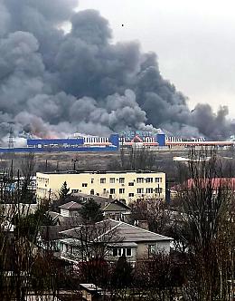 Ucraina, raid russo distrugge ospedale pediatrico a Mariupol: bambini tra i morti