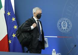 Def: Franco, serve soluzione per i nodi delle pensioni