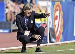 Svolta della Figc sul calcio femminile: «Sì al professionismo»