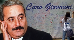 Giovanni Falcone e i suoi tanti nemici: amato all'estero e odiato nel suo Paese