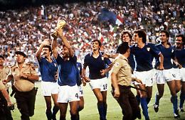 Mundial 82: la maglia Azzurra su maxischermi a Roma e Milano
