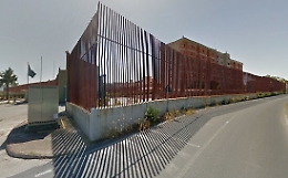 Augusta, agente aggredito in carcere: «E non è stato preso alcun provvedimento»