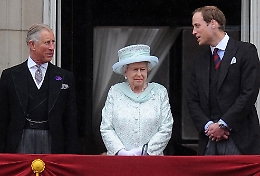 Carlo diventa re e William ora è il Principe di Galles ed erede al trono