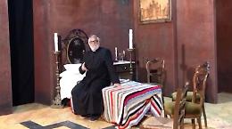 Gino Astorina apre la stagione al Musco di Catania con “Fiat Voluntas Dei”