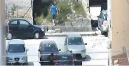 Era stata arrestata per una firma che però non era la sua: scagionata poliziotta