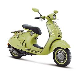 Piaggio: nel 2022 ricavi in crescita del 25% a 2 miliardi