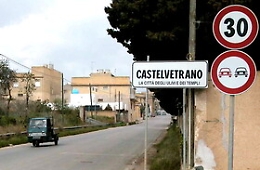 Mafia, sindaco di Castelvetrano: «Bisogna scegliere tra bianco e nero, niente zone grigie»