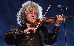 Angelo Branduardi e le "Confessioni di un malandrino": «Riprendo brani che non suonavo da tempo»